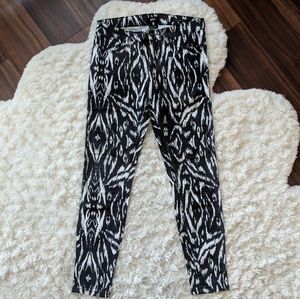 BDG Black and White Printed Ankle Skinny Jeans
